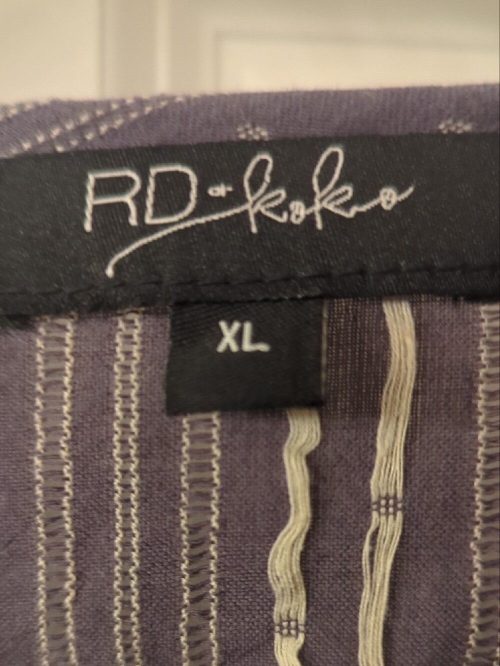 Grey Embroidered V-Neck Peasant Too - Picture 2 of 3